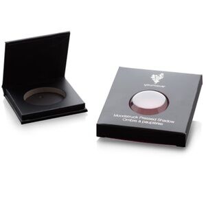 Younique MOODSTRUCK Pressed Shadow Single Compact